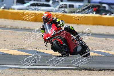 media/Apr-10-2022-SoCal Trackdays (Sun) [[f104b12566]]/Turn 2 (1135am)/